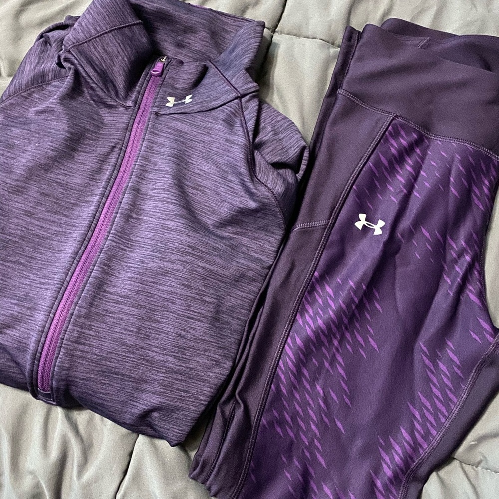 Sweatshirt and leggings